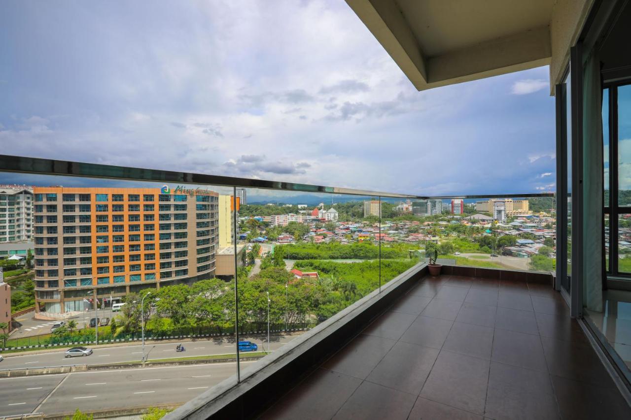 Elegant Living At Loft Imago Kk Apartamento Kampong Sembulan Exterior foto