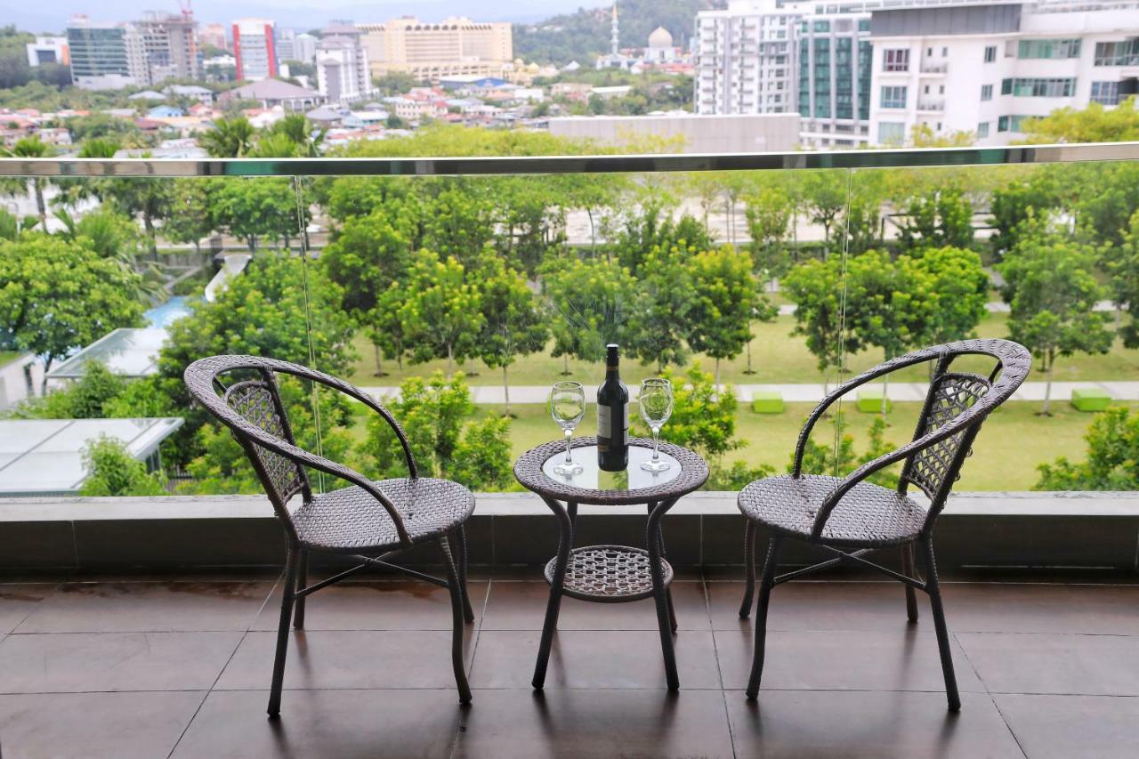 Elegant Living At Loft Imago Kk Apartamento Kampong Sembulan Exterior foto